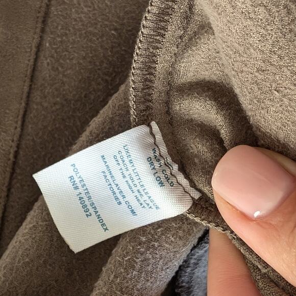 Marine Layer Rosie Faux Suede A-Line Skirt in Birch, size XS - Picture 4 of 7